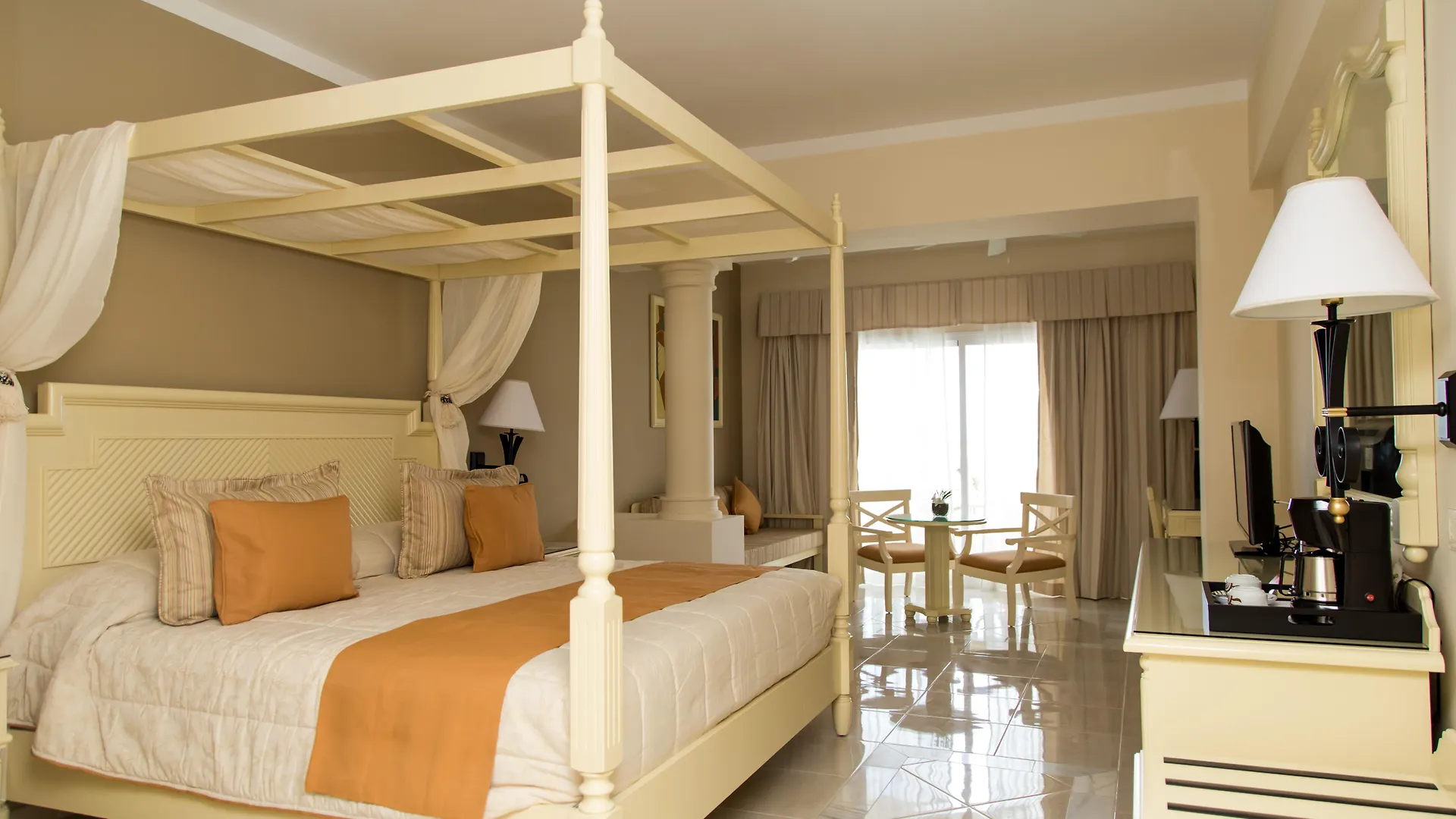 Bahia Principe Luxury Runaway Bay (Adults Only) Resort