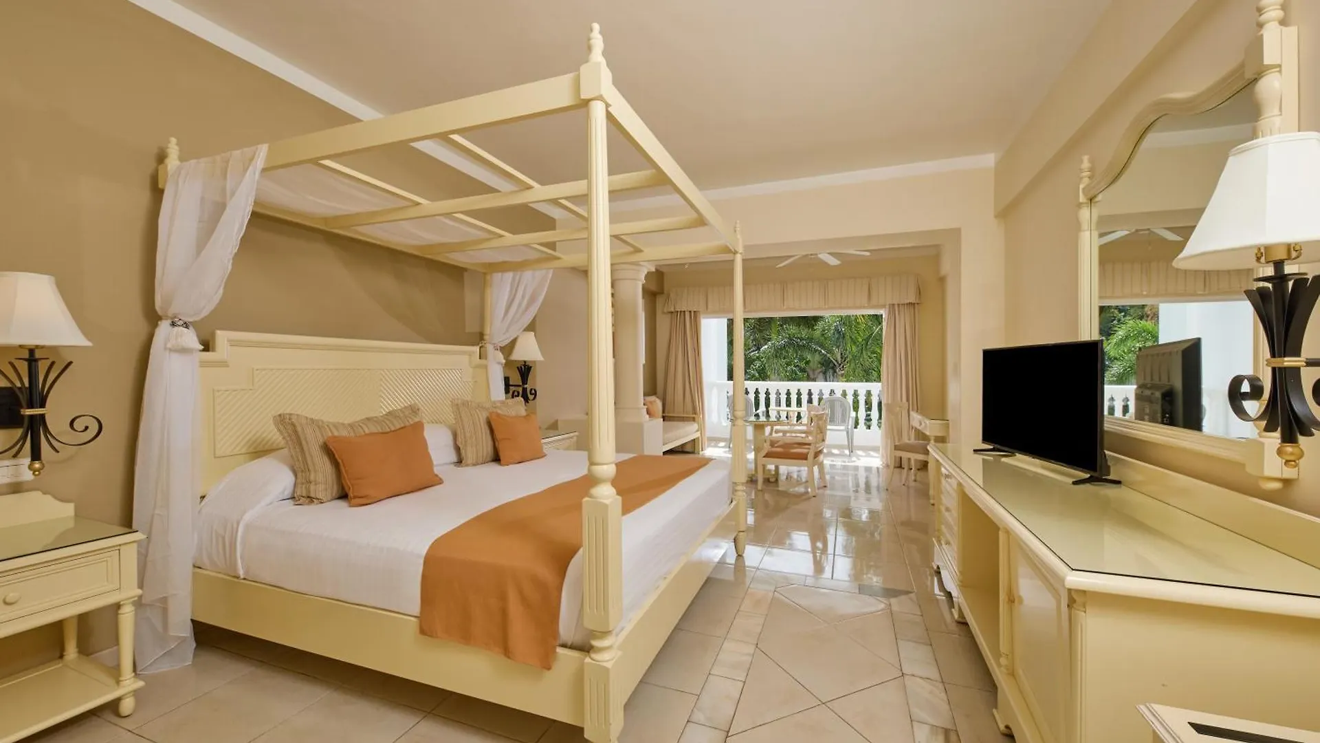Bahia Principe Luxury Runaway Bay (Adults Only)