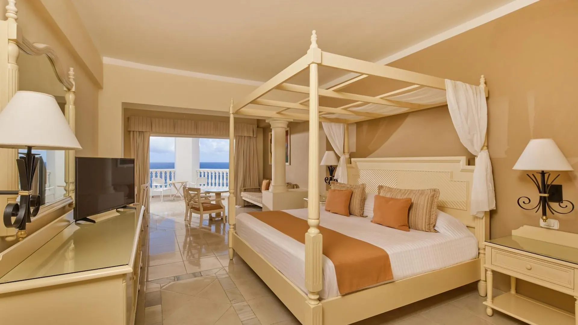 Resort Bahia Principe Luxury Runaway Bay (Adults Only)