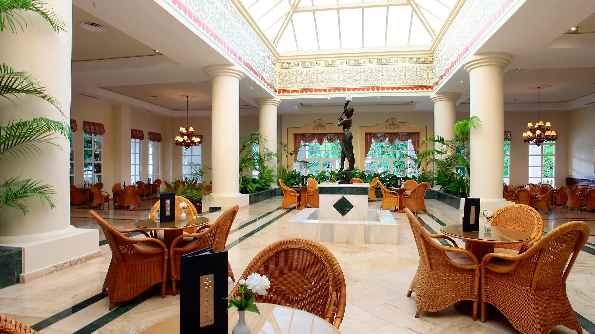 אתר נופש Bahia Principe Luxury Runaway Bay (Adults Only)
