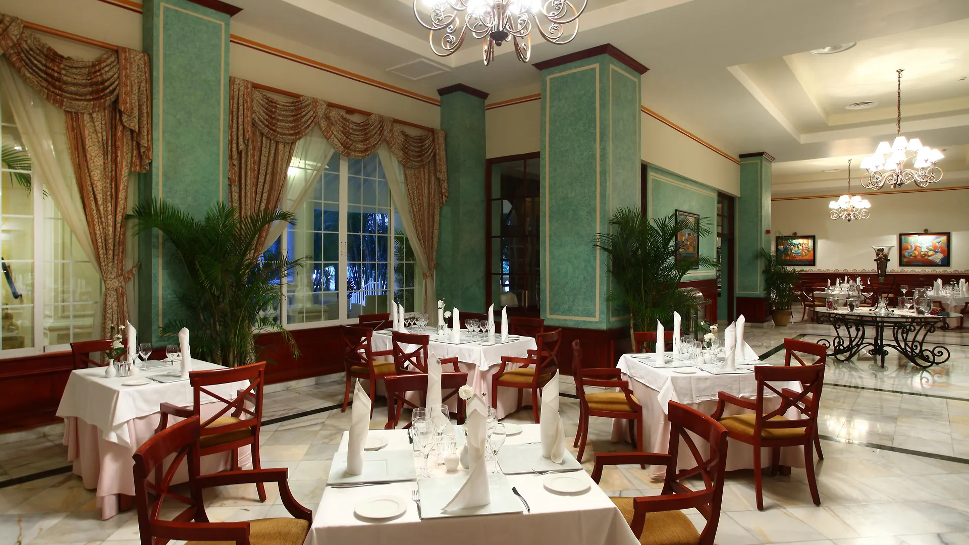Bahia Principe Luxury Runaway Bay (Adults Only)