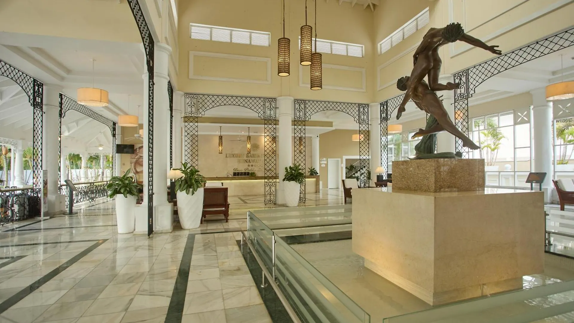 אתר נופש Bahia Principe Luxury Runaway Bay (Adults Only)